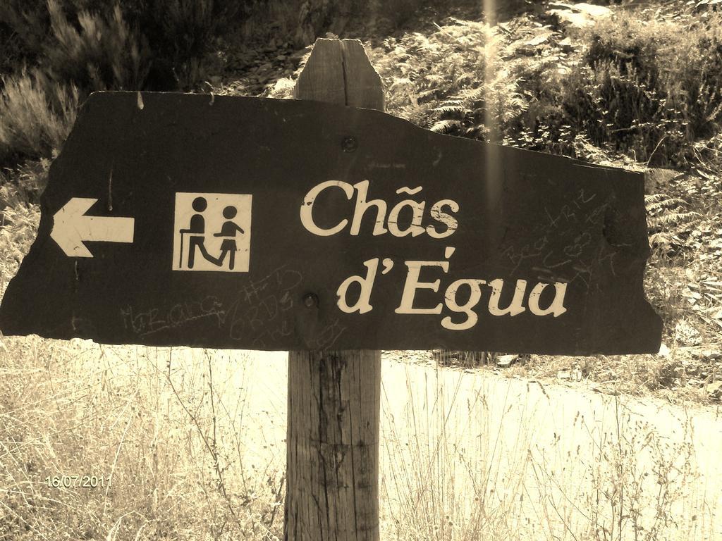 Гостевой дом Casa Da Quelha Chas de Egua Экстерьер фото