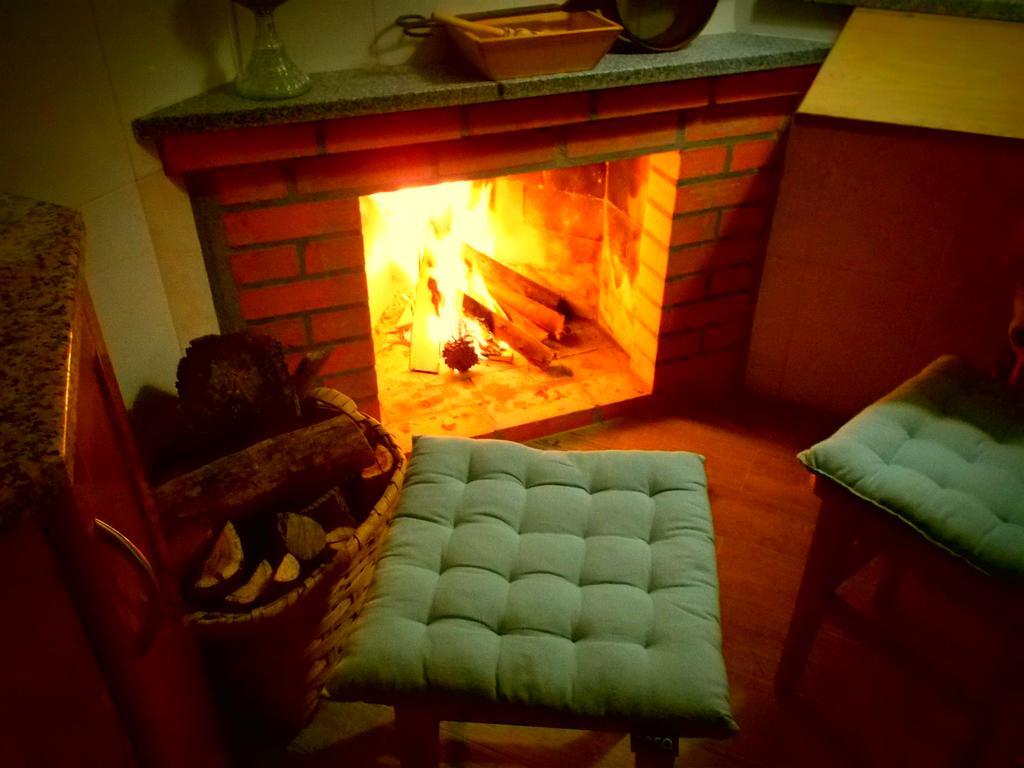 Гостевой дом Casa Da Quelha Chas de Egua Экстерьер фото